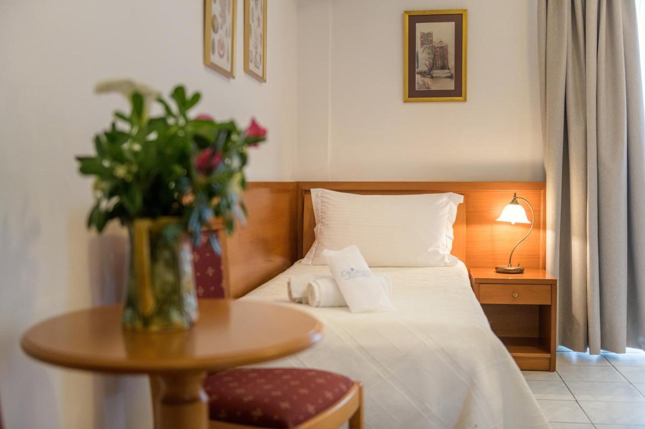 Pátmos Grikos Hotel מראה חיצוני תמונה
