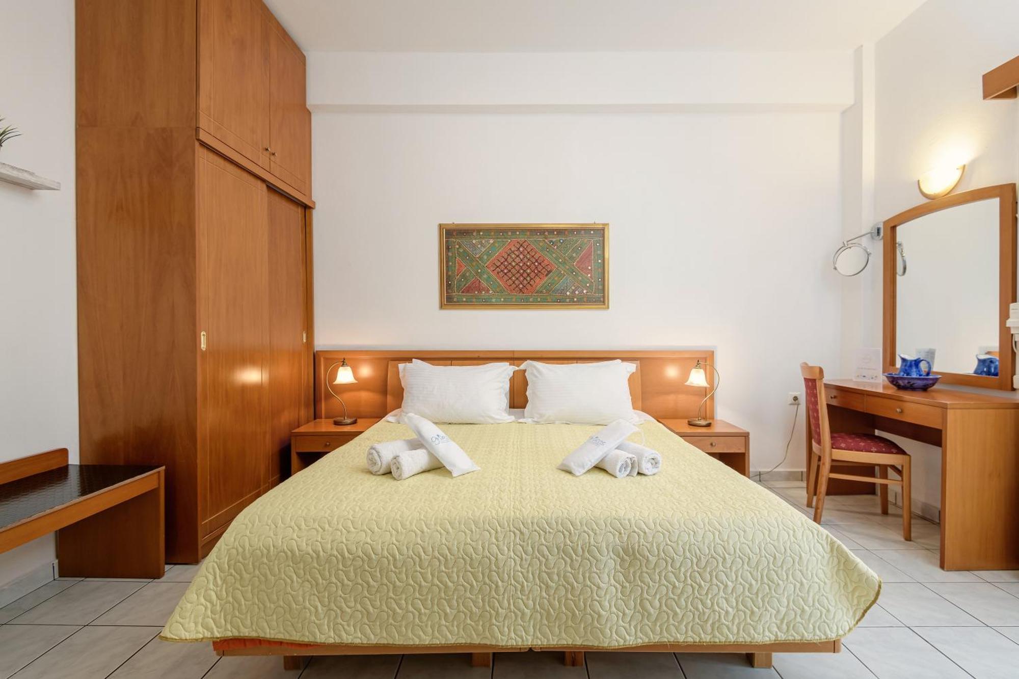 Pátmos Grikos Hotel מראה חיצוני תמונה