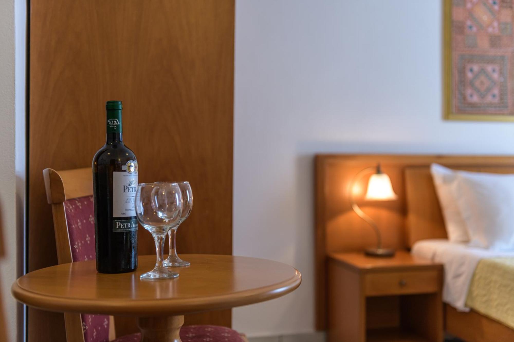 Pátmos Grikos Hotel מראה חיצוני תמונה